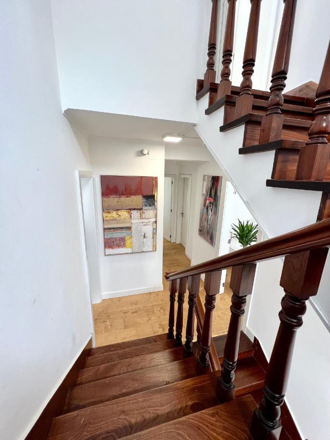 Oeiras Beach Private Room 9 - Double Bedroom With Shared Bathroom & Terrace أويراس المظهر الخارجي الصورة